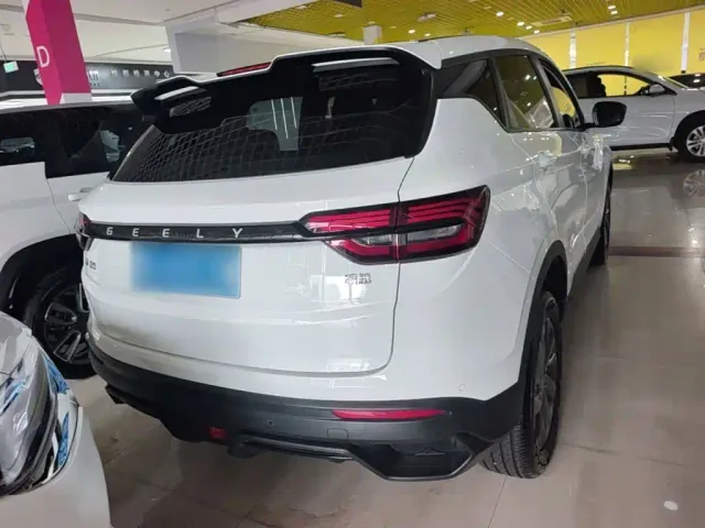 Geely Binyue — Фото автомобиля 4