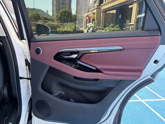 Land Rover Range Rover Evoque — Фото автомобиля 15