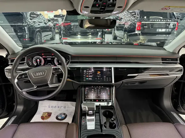Audi A8 — Фото автомобиля 10