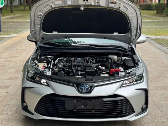 Toyota Corolla 2021 Hybrid 1.8L E-CVT Elite Edition — Фото автомобиля 19