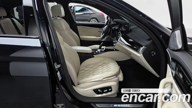 BMW 5-Series 5 серия (G30) — Фото автомобиля 11