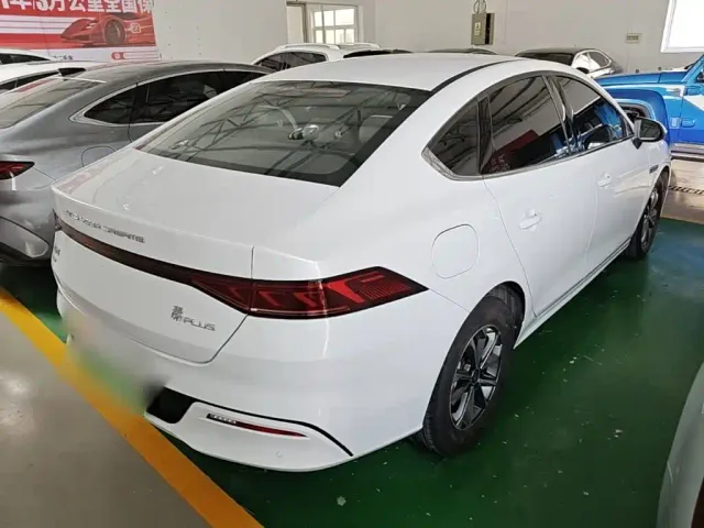 BYD Qin PLUS — Фото автомобиля 6