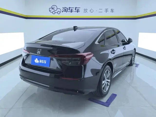 Honda Civic — Фото автомобиля 3