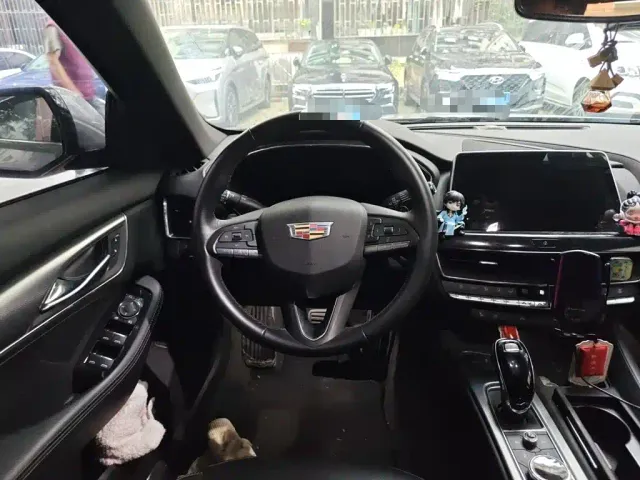 Cadillac CT5 — Фото автомобиля 11