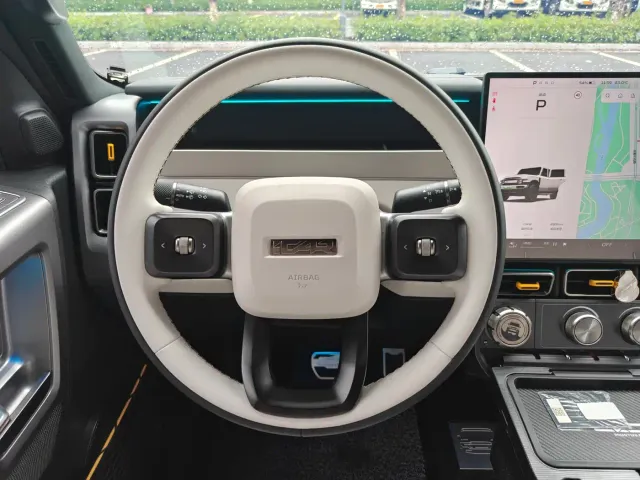 iCAR V23 — Фото автомобиля 11