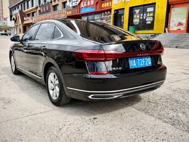 Volkswagen Passat — Фото автомобиля 4
