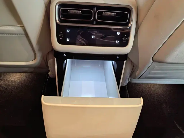 Li Auto i6 — Фото автомобиля 12