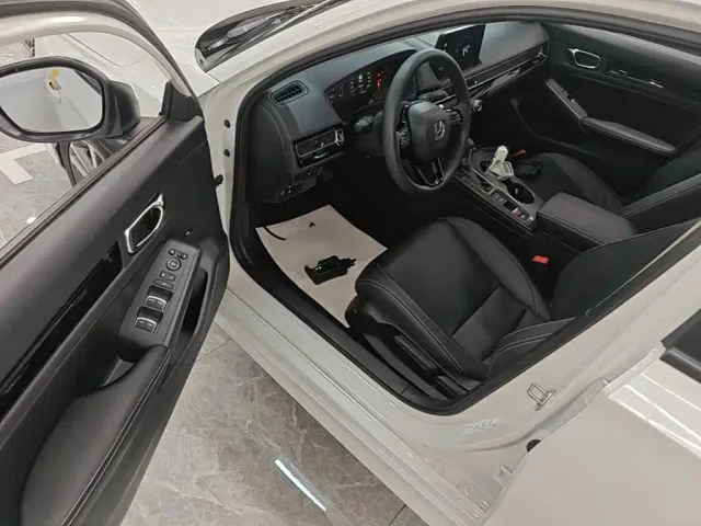 Honda Civic — Фото автомобиля 15