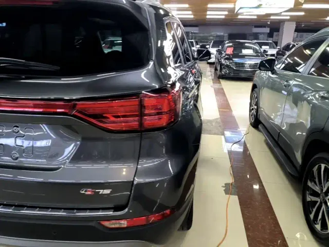 Changan CS75 — Фото автомобиля 7