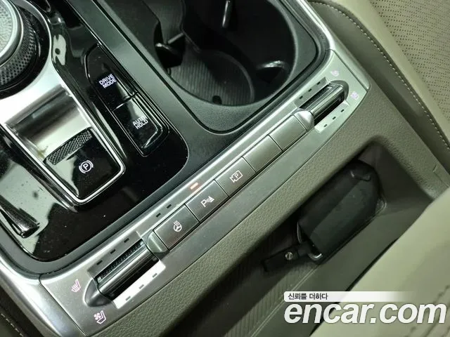 Kia Carnival 4th Gen — Фото автомобиля 16