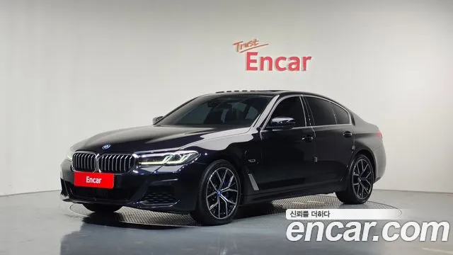 Фотография автомобиля — BMW 5 Series