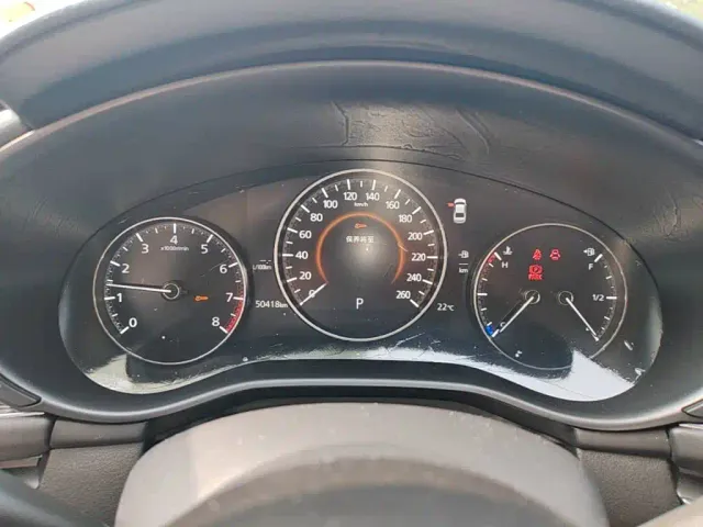 Mazda Axela — Фото автомобиля 11