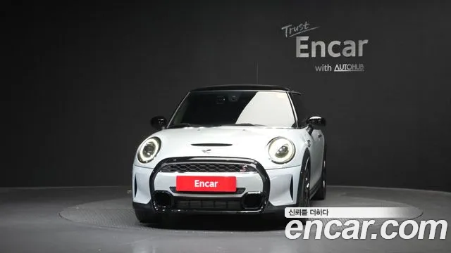 MINI Cooper — Фото автомобиля 3