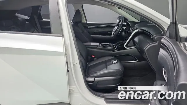 Hyundai Tucson Tucson (NX4) Бензин 1.6 турбо 2WD — Фото автомобиля 25