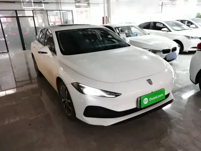 Roewe D7 — Фото автомобиля 3