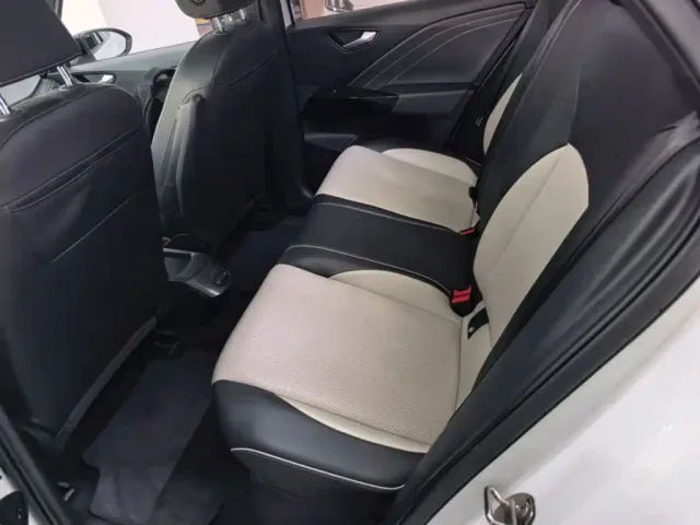 Volkswagen ID.3 — Фото автомобиля 12