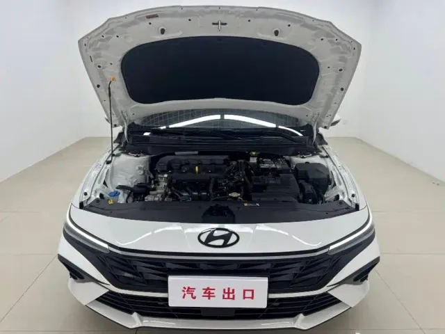 Hyundai Elantra — Фото автомобиля 7