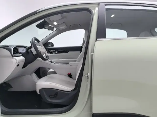 Geely Starry Wish — Фото автомобиля 10