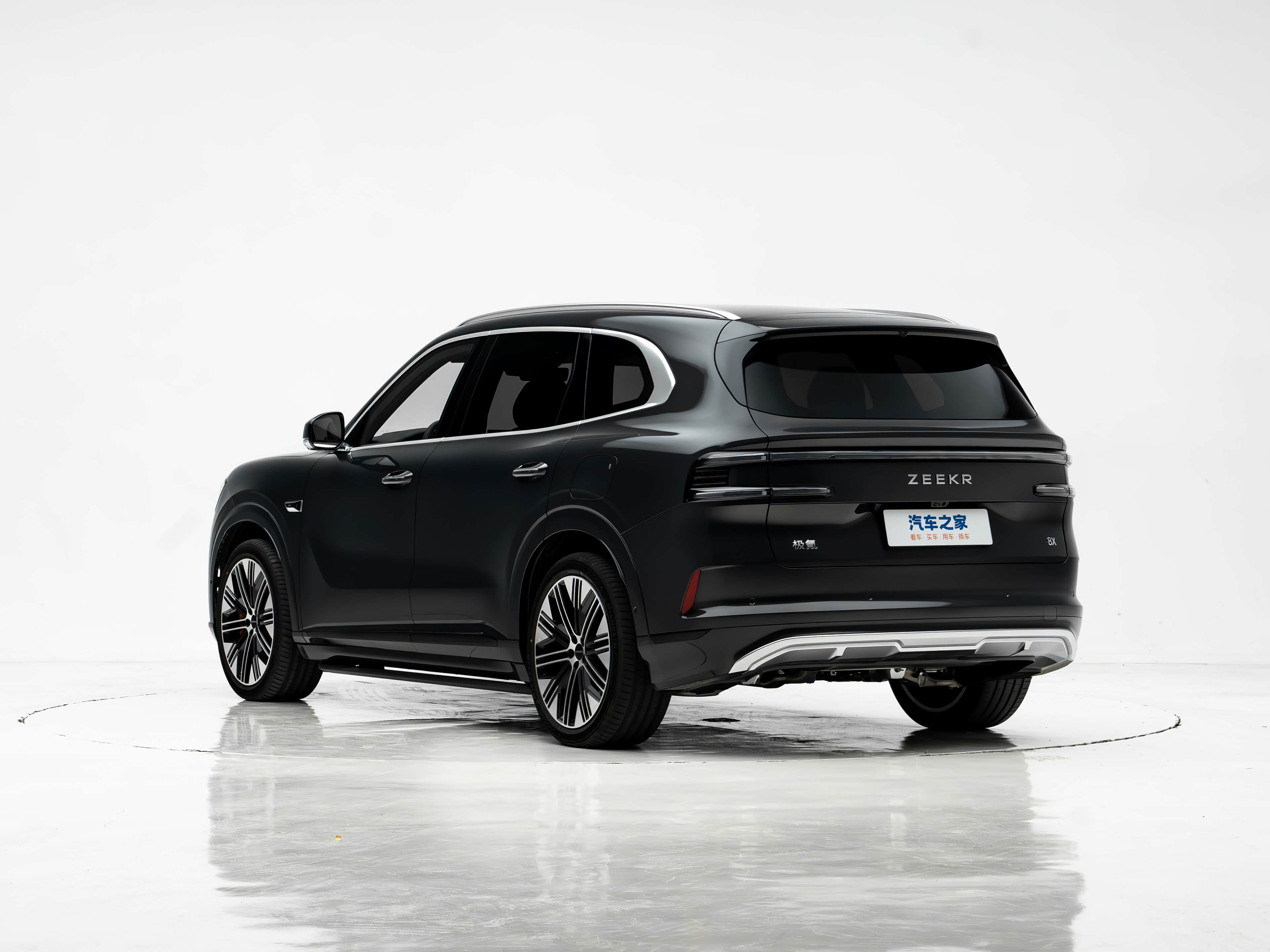 ZEEKR 8X ULTRA + — Фото автомобиля 2