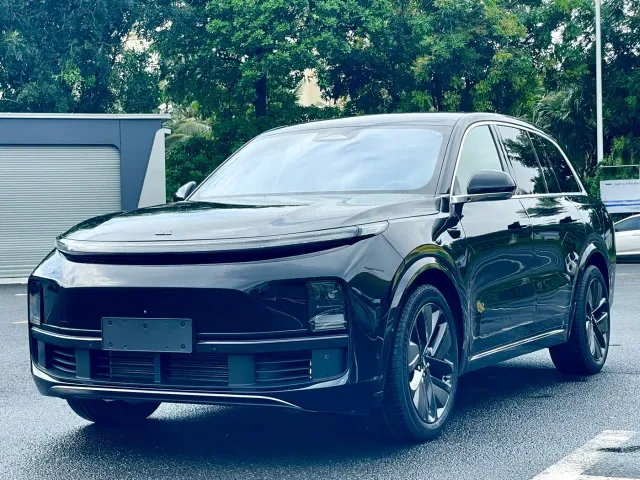 Фотография автомобиля — Li Auto L8