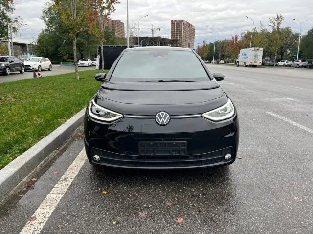 Volkswagen ID.3 — Фото автомобиля 2