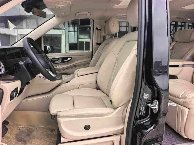 Mercedes-Benz V-Class — Фото автомобиля 6