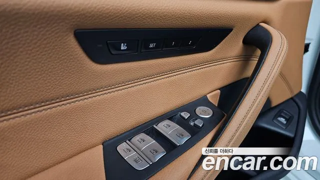 BMW 5 Series G30 — Фото автомобиля 28