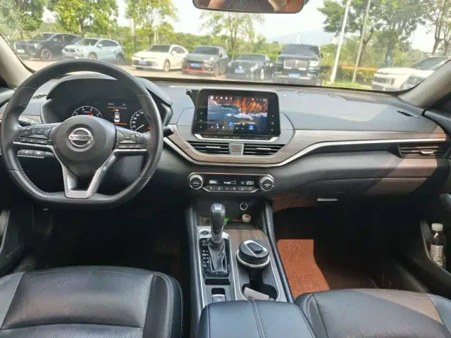 Nissan Teana — Фото автомобиля 8