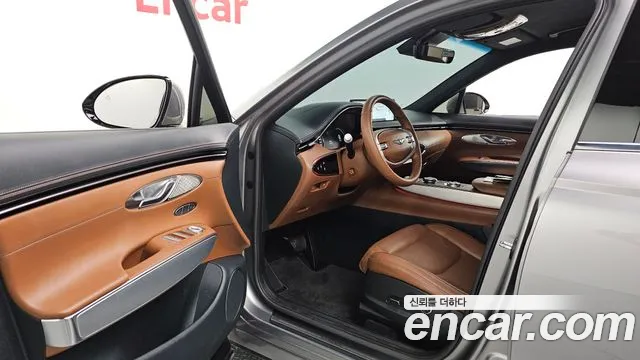 Genesis GV70 — Фото автомобиля 10