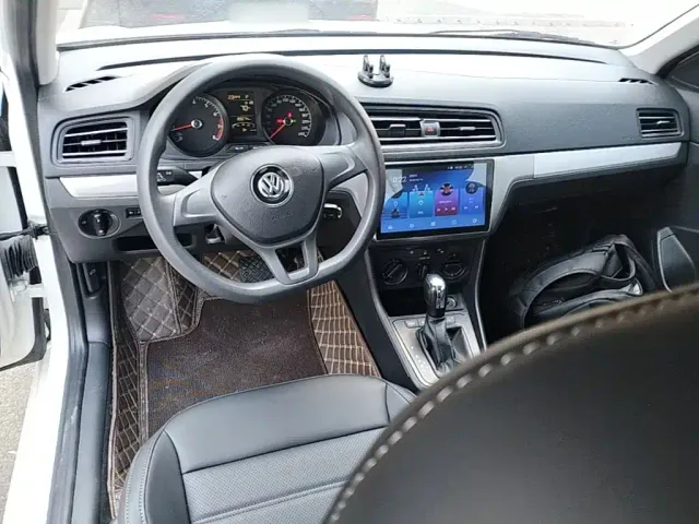 Volkswagen Lavida — Фото автомобиля 9