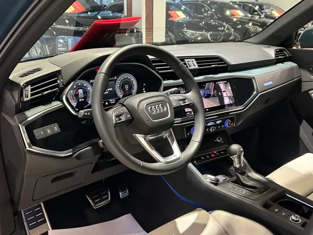 Audi Q3 — Фото автомобиля 5