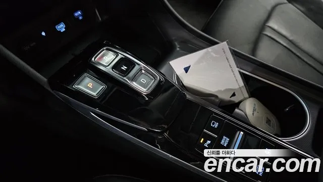 Hyundai Sonata — Фото автомобиля 12