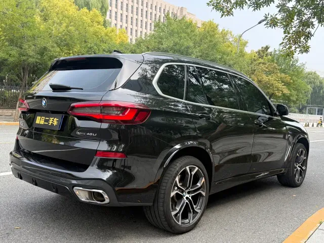 BMW BMW X5 2022 Facelift xDrive 40Li Premium M Sport Package — Фото автомобиля 4