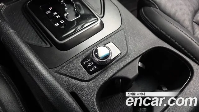 KG_Mobility_Ssangyong Rexton Новый Rexton Sport Khan Дизель 2.2 4WD — Фото автомобиля 28