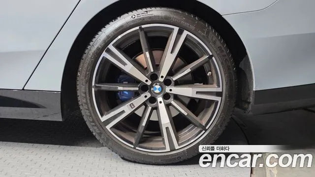 BMW 5-Series 5 серия (G60) 530i xDrive M Sport — Фото автомобиля 21