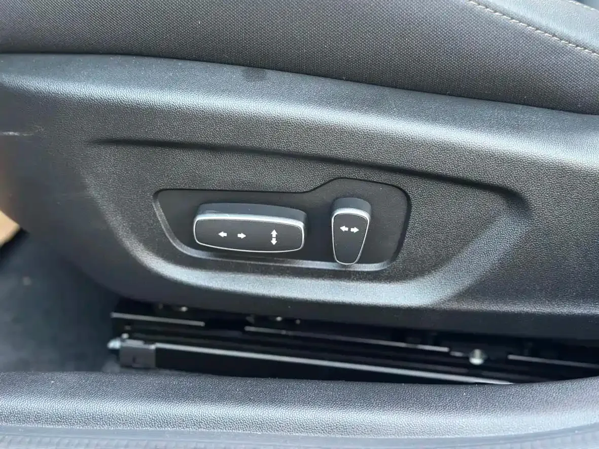 Changan Eado 2025 Model Year Facelift 1.5T 500Bar Premium Edition — Фото автомобиля 11