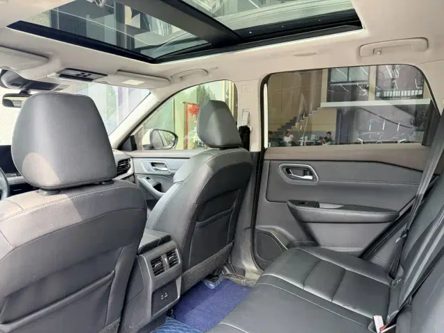 Nissan X-Trail — Фото автомобиля 7