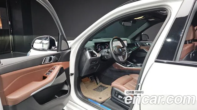 BMW X5 xDrive 40i M Sport — Фото автомобиля 10