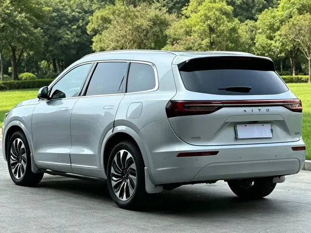 Aito M7 — Фото автомобиля 6