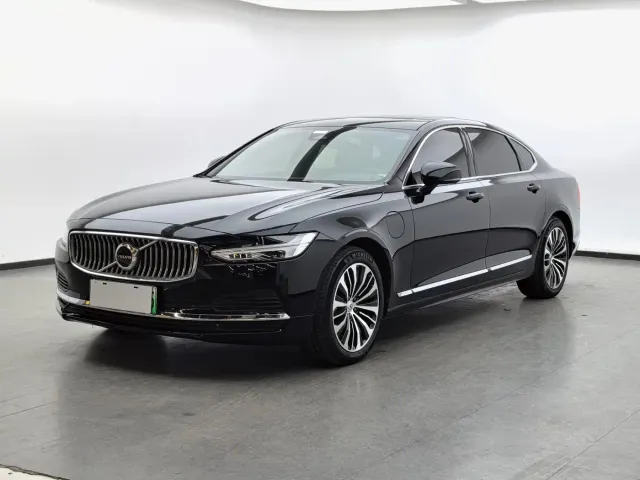 Фотография автомобиля — Volvo S90