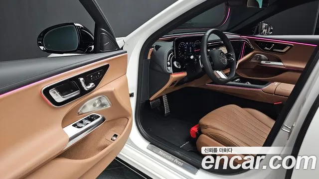 Mercedes-Benz E-Class — Фото автомобиля 9