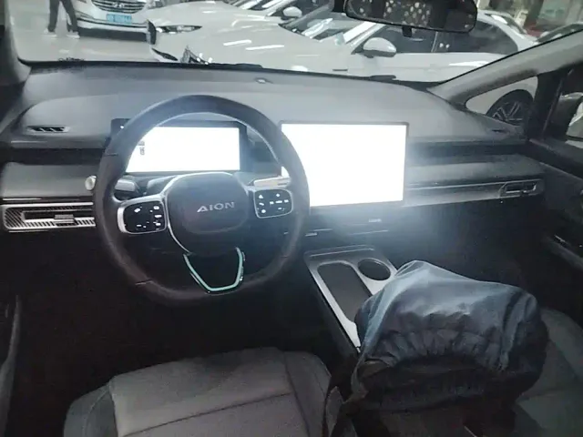 GAC Aion Y — Фото автомобиля 9