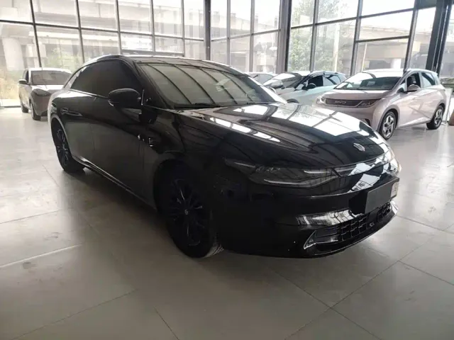 Leapmotor C01 — Фото автомобиля 21