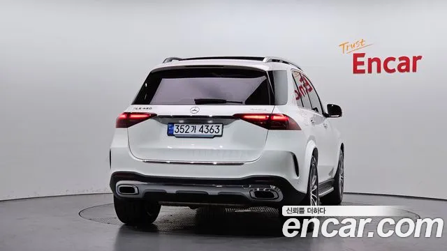Mercedes-Benz GLE-Class — Фото автомобиля 3