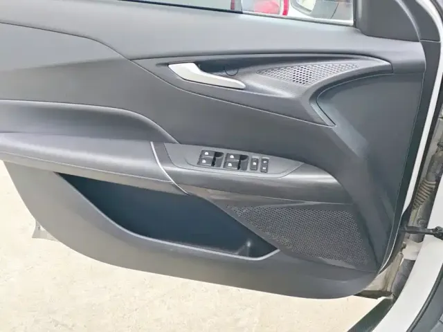 Changan Lamore — Фото автомобиля 7