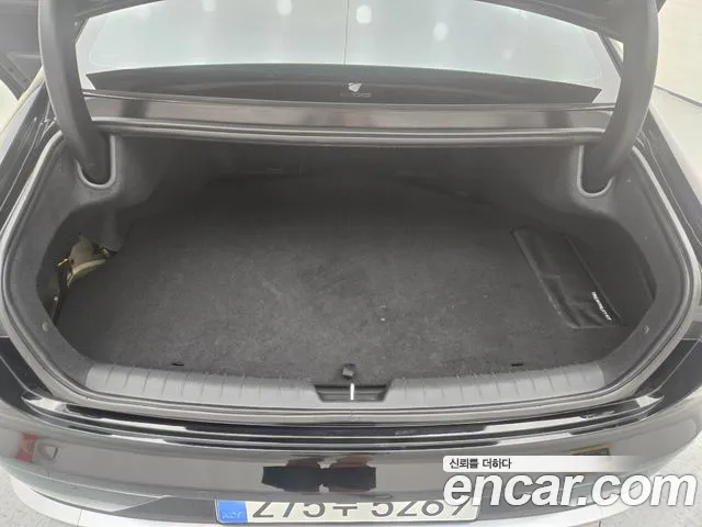 Hyundai Grandeur GN7 — Фото автомобиля 20
