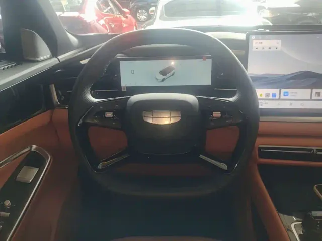 Geely Boyue — Фото автомобиля 10