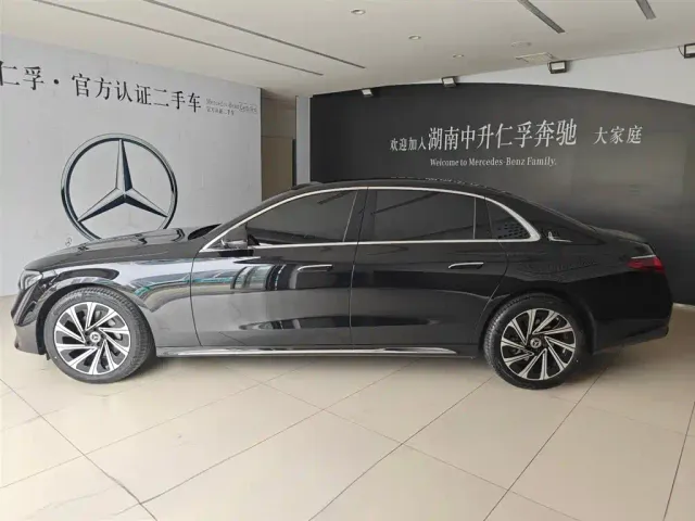 Mercedes-Benz E-Class — Фото автомобиля 5