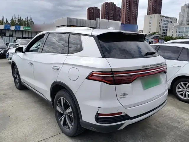BYD Song Pro — Фото автомобиля 4