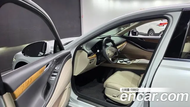Genesis G80 RG3 — Фото автомобиля 15
